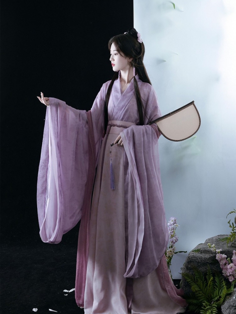 Chinese hanfu dress Pinellia Ternata